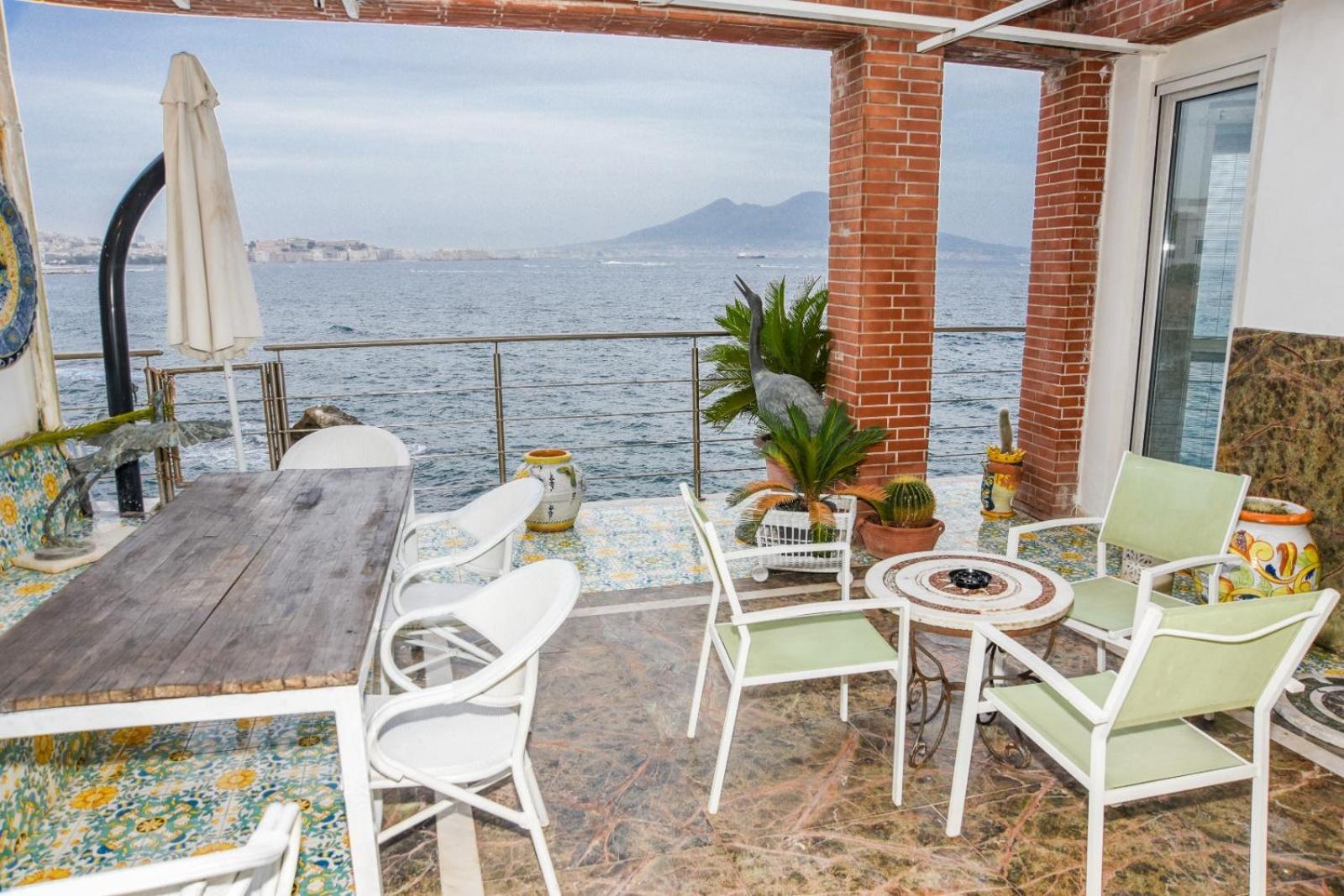Апартаменты La Casa Sul Mare Неаполь Экстерьер фото