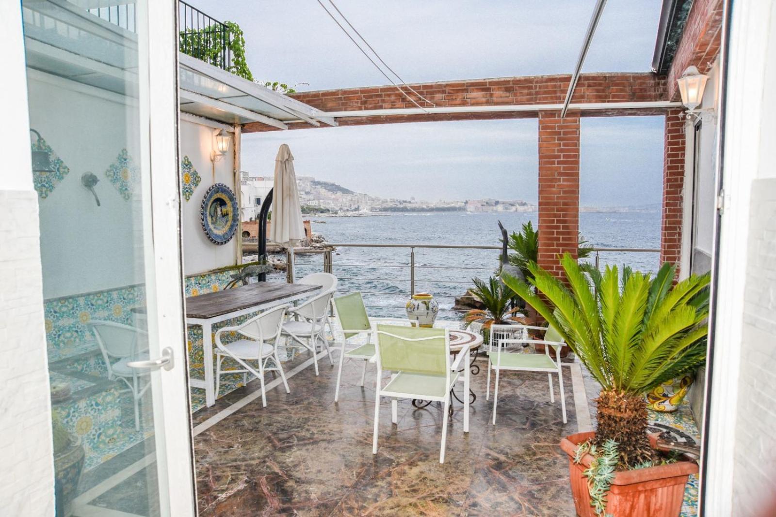 Апартаменты La Casa Sul Mare Неаполь Экстерьер фото